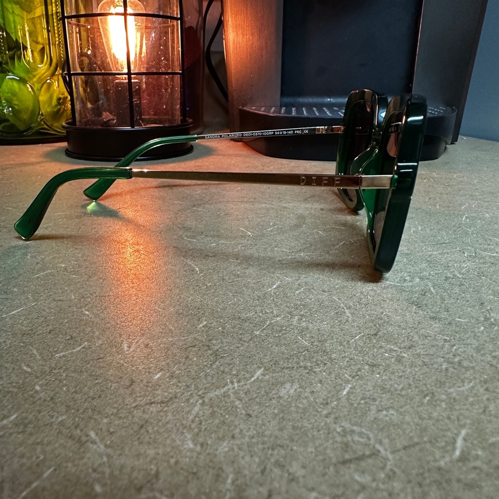 Diff Eyewear Sandra Sunglasses - Green - Picture 2 of 5